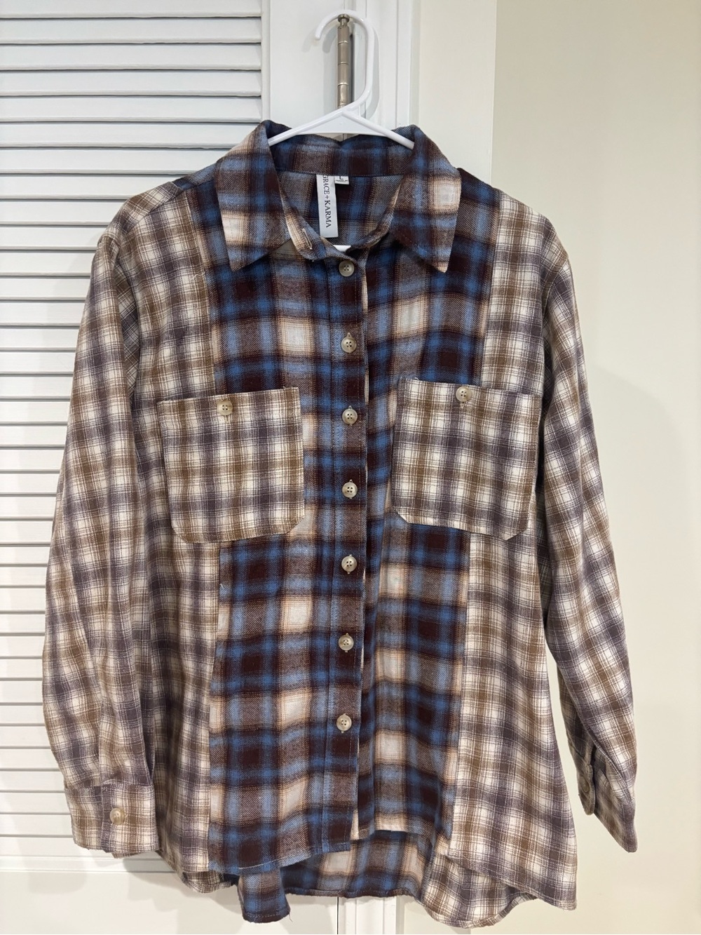 Womens Plaid Button-Front Shirt in Brown and Blue
